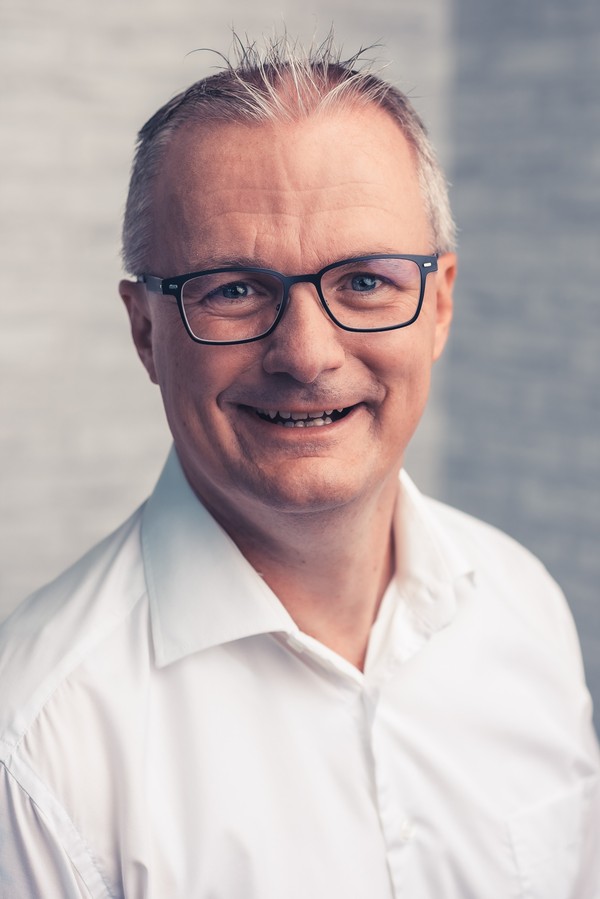 Bild_Simon_Diezi_2.jpg
